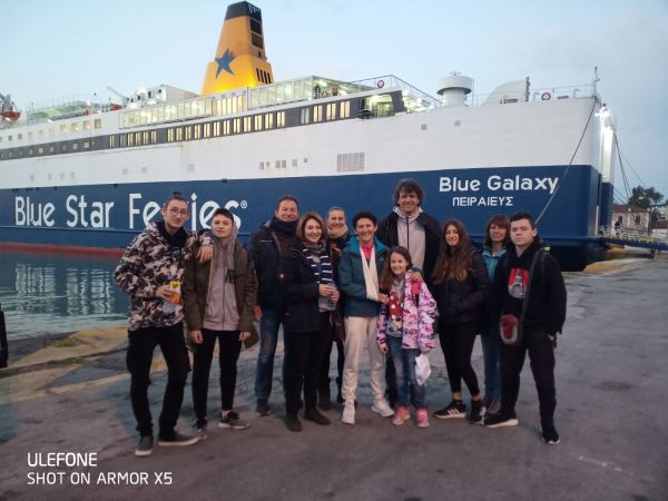 IMG-acc703dd8c24823edc625e46b8b85fc7-V